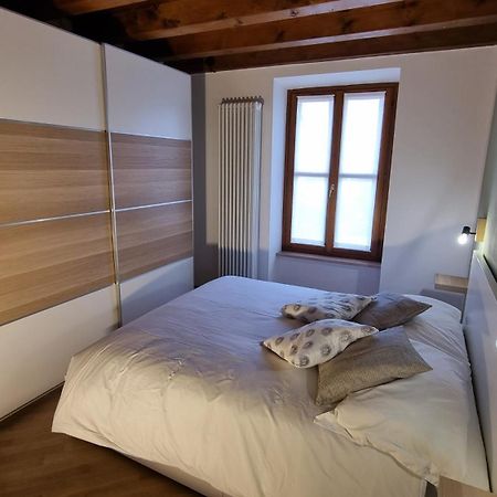 Casa Chiara A Valeggio Sul Mincio Appartement Buitenkant foto
