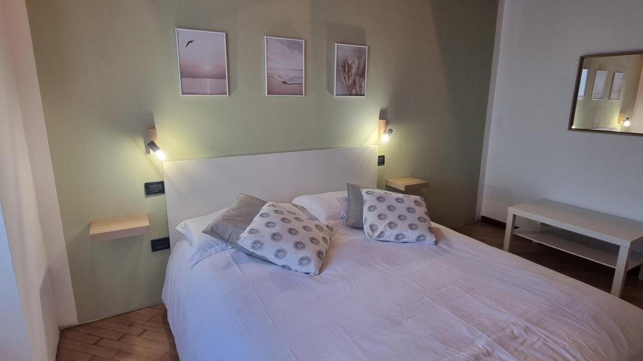 Casa Chiara A Valeggio Sul Mincio Appartement Buitenkant foto